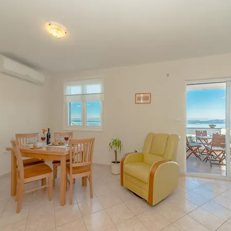House Mareta, Sea View בית נופש Dragove